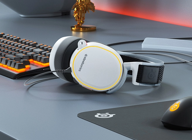 Steelseries wit Arctis koptelefoon