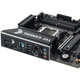 ASUS  socket AM5 moederbord 