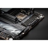 ASUS ROG CROSSHAIR X870E HERO socket AM5 moederbord 5Gb-LAN,  2,5Gb-LAN, WLAN, BT, Sound, ATX