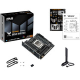 ASUS  socket AM5 moederbord 
