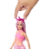 Mattel Barbie Eenhoornpop met roze haar en kleurrijke outfit 